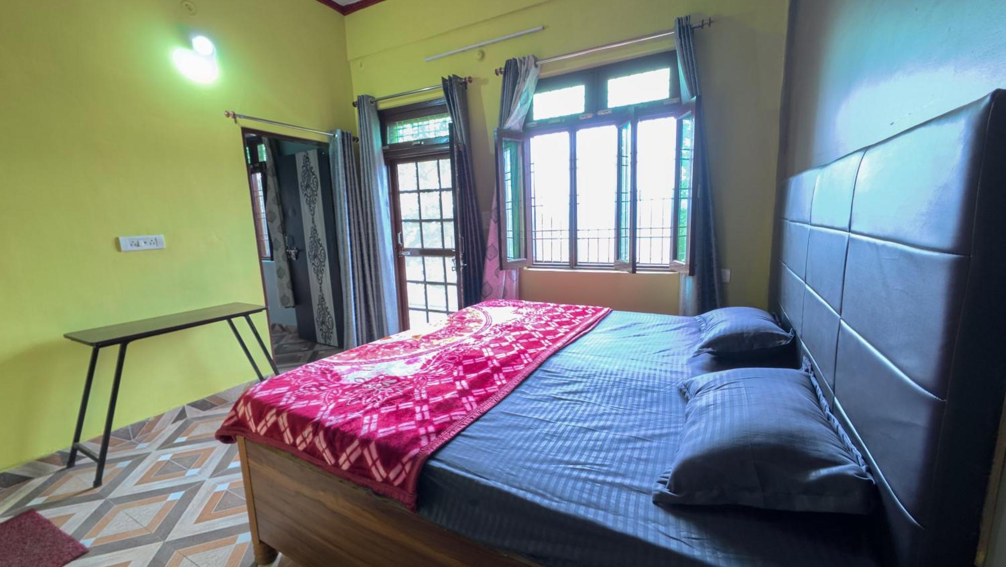 Mahi Restaurant & Guest House Almora Exterior foto